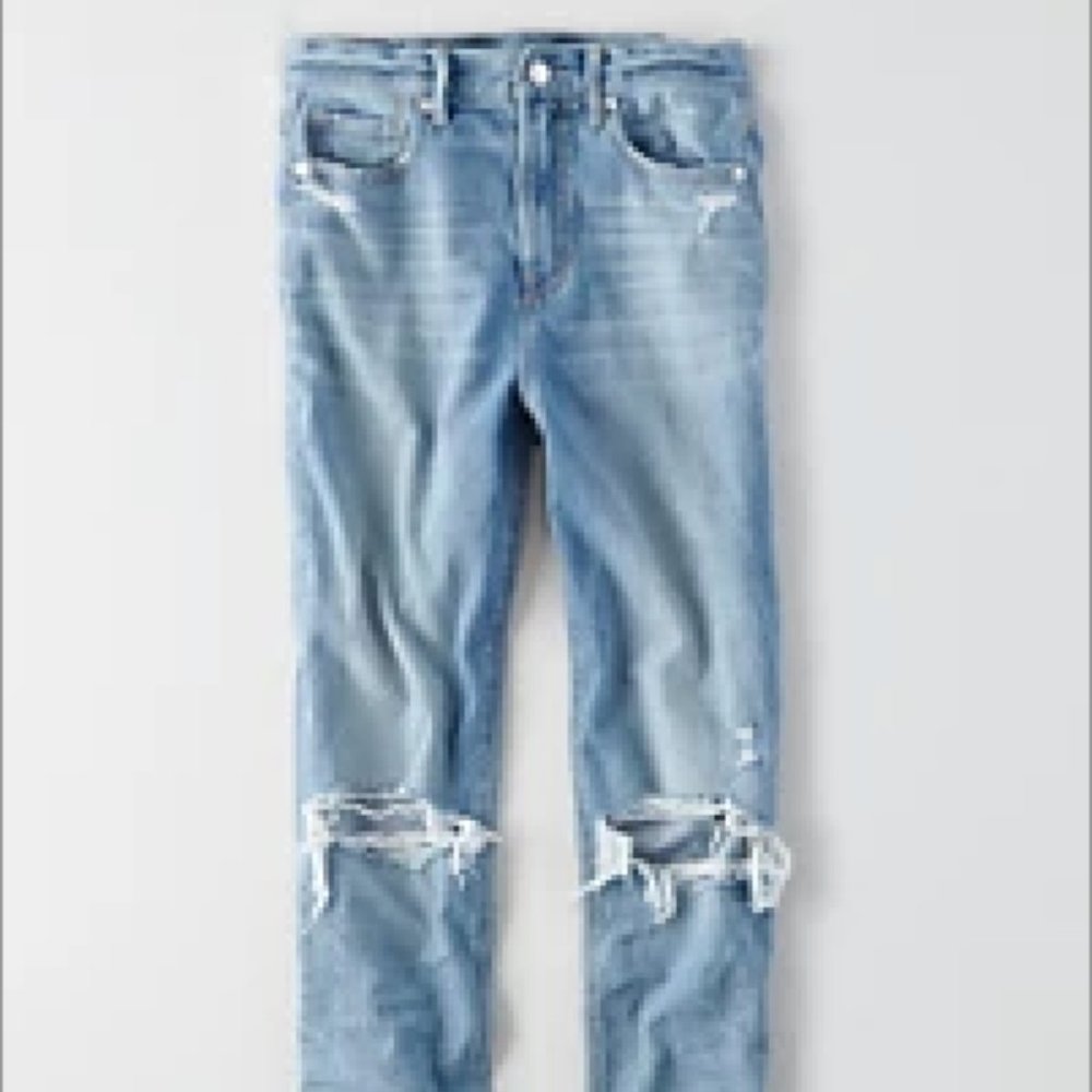 American Eagle AE Ripped Mom Jeans Cool Classic Blue (Size 12 Reg.)